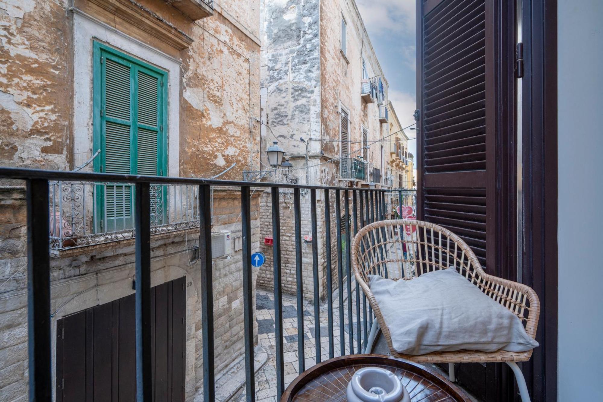 Luxury Suite In Bari City Center Exterior photo